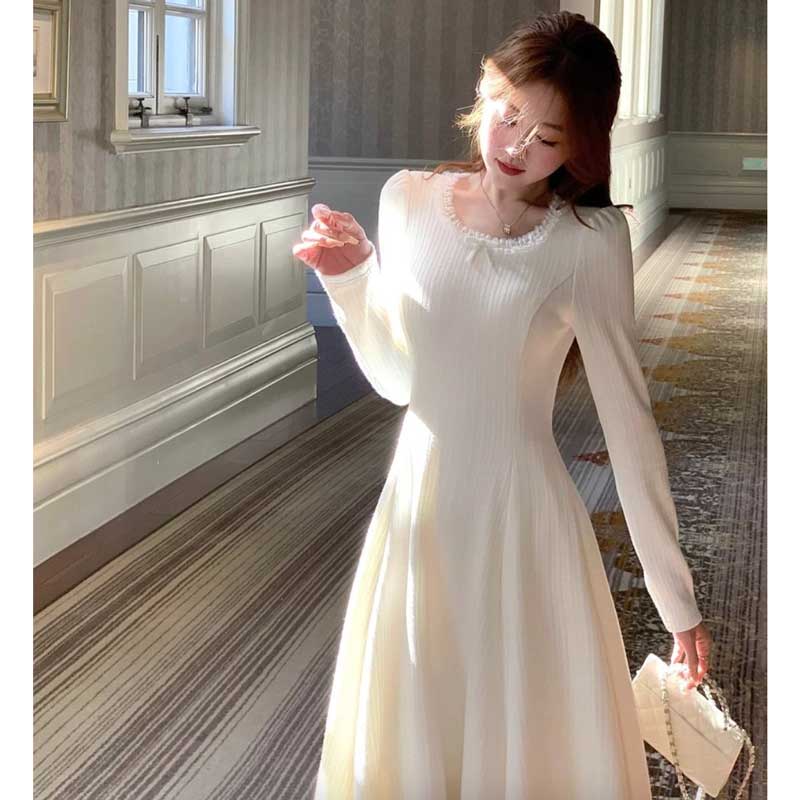 レーストリムフレアニットワンピース