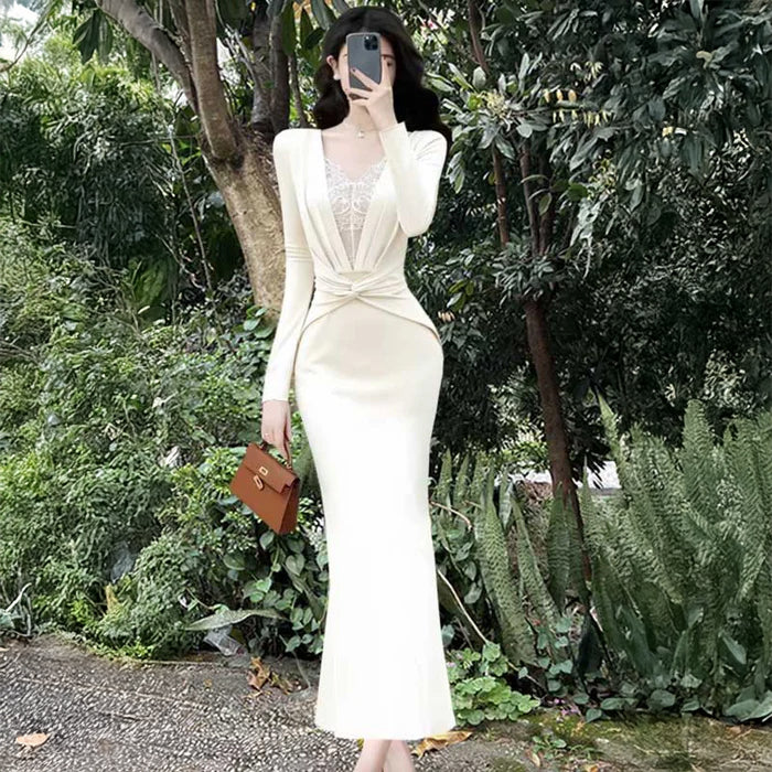 Vネックレースタイトワンピース