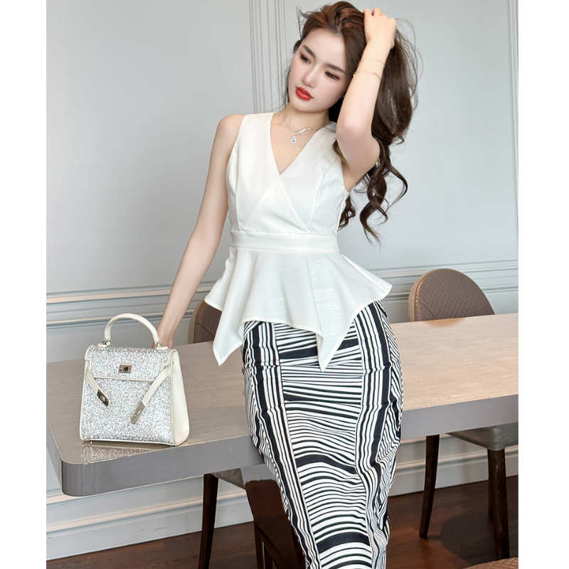 【即納】カシュクールペプラムノースリーブブラウス×ストライプパネルタイトスカート