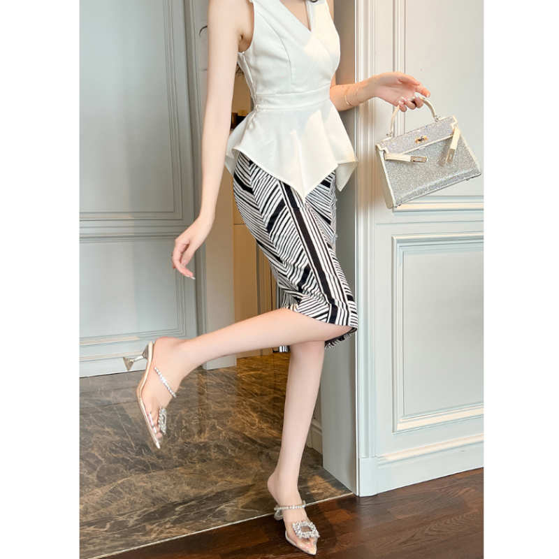 【即納】カシュクールペプラムノースリーブブラウス×ストライプパネルタイトスカート