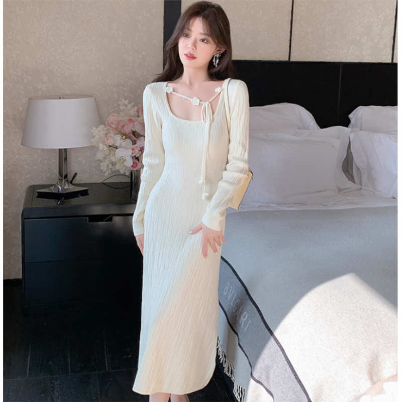 フラワーチョーカーコンビスクエアネックニットワンピース