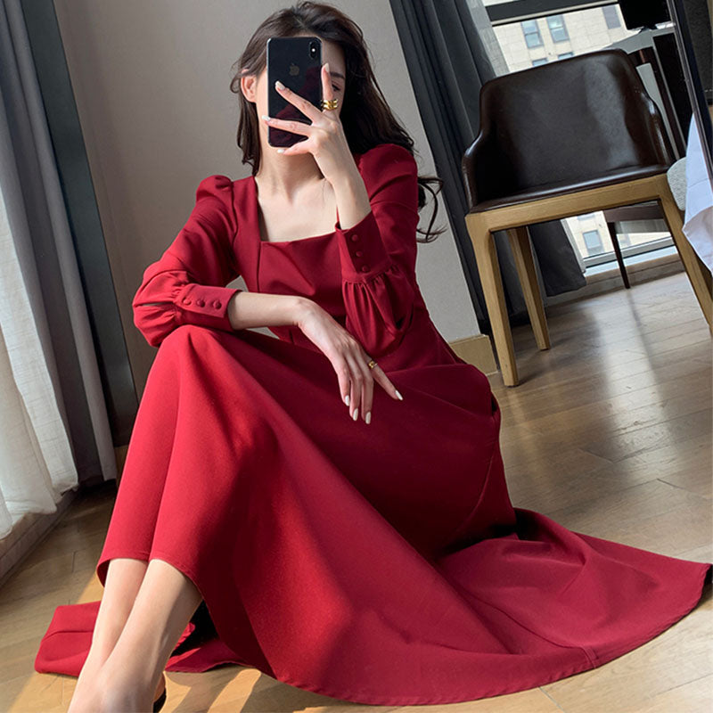 バックオープンスクエアネックレッドロングワンピース