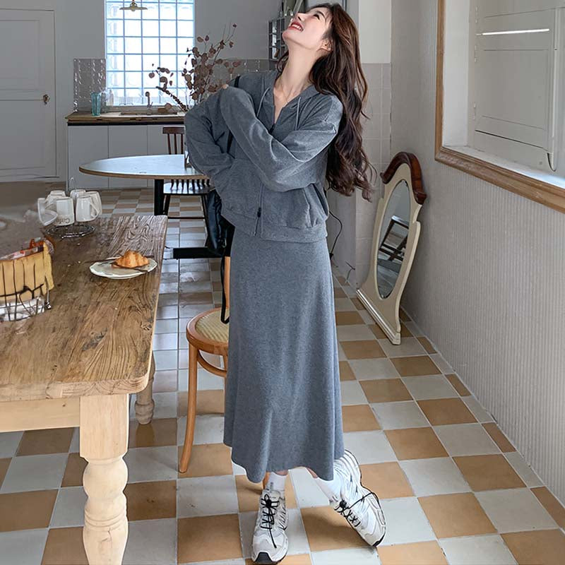 チャコールジップアップフーディー×マーメイドキャミワンピ ツーピース