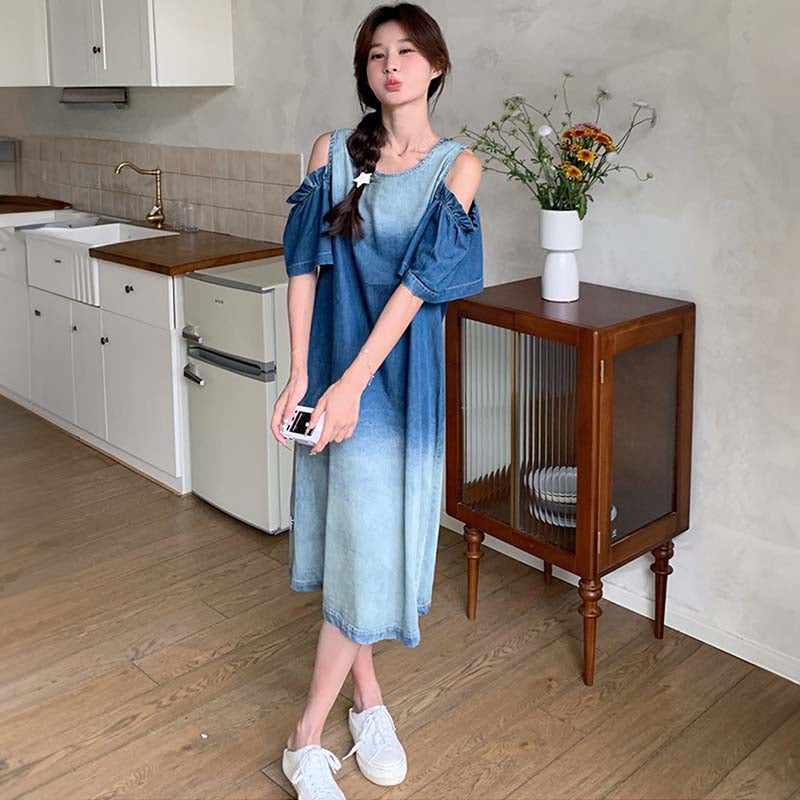 グラデーションオフショルダーデニムワンピース