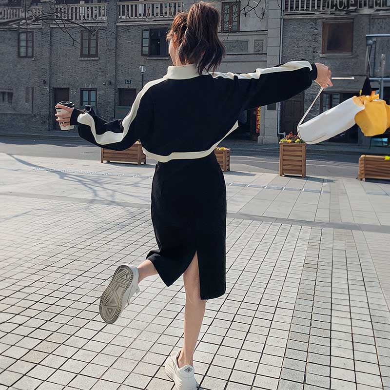 モノトーンハーフジップワンピース