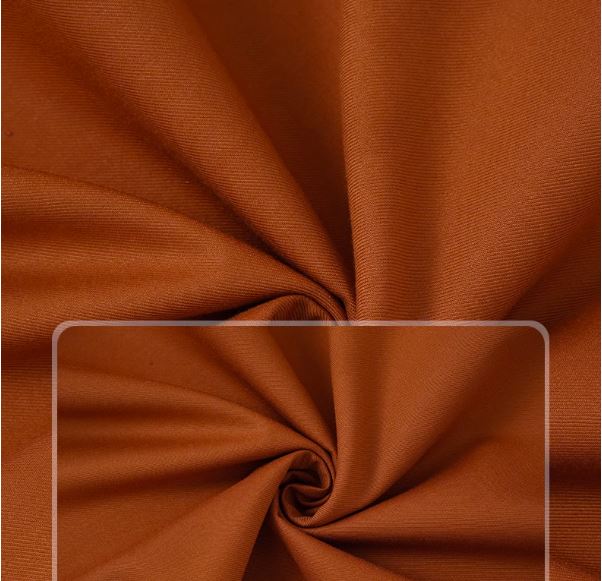 ブローチ付きウエストコンシャスワンピース