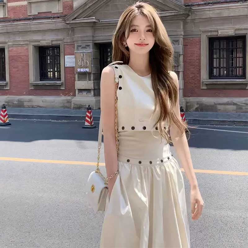 ボタン付きタンクトップ×ロングスカートツーピース