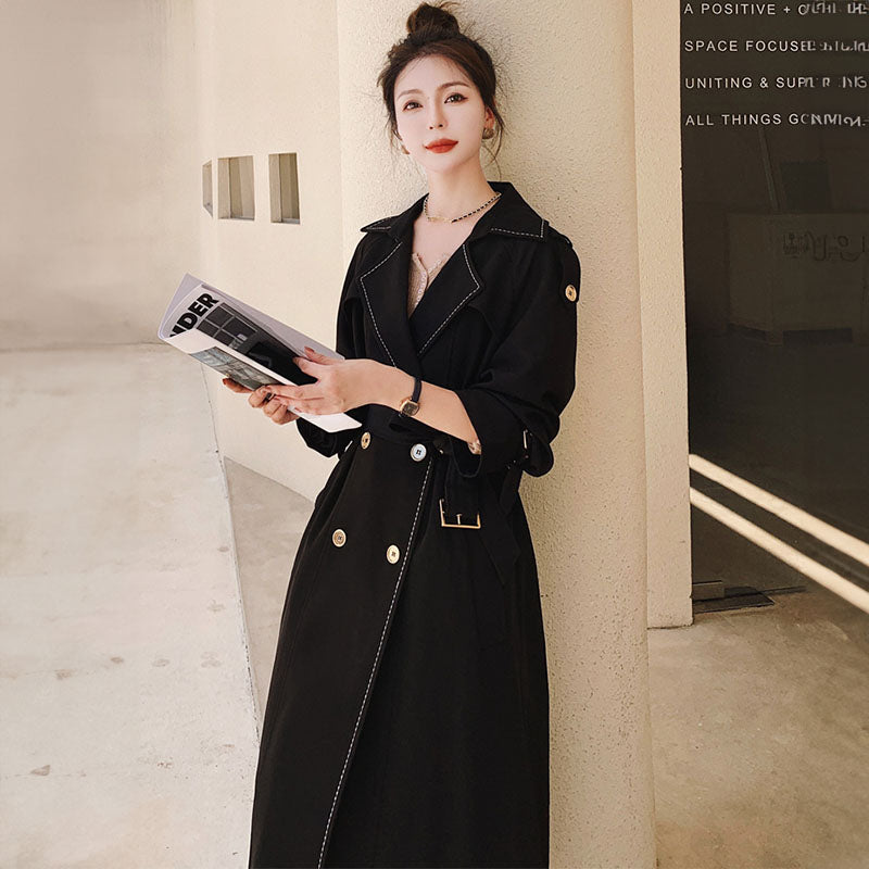 ステッチ入りブラックロングトレンチ