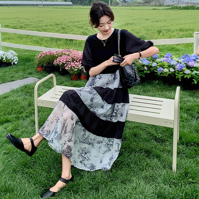 フラワーボーダーワンピース