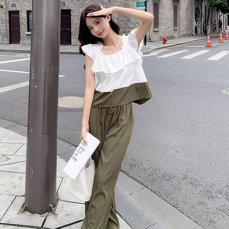 フレンチスリーブフリルトップ×ワイドパンツ