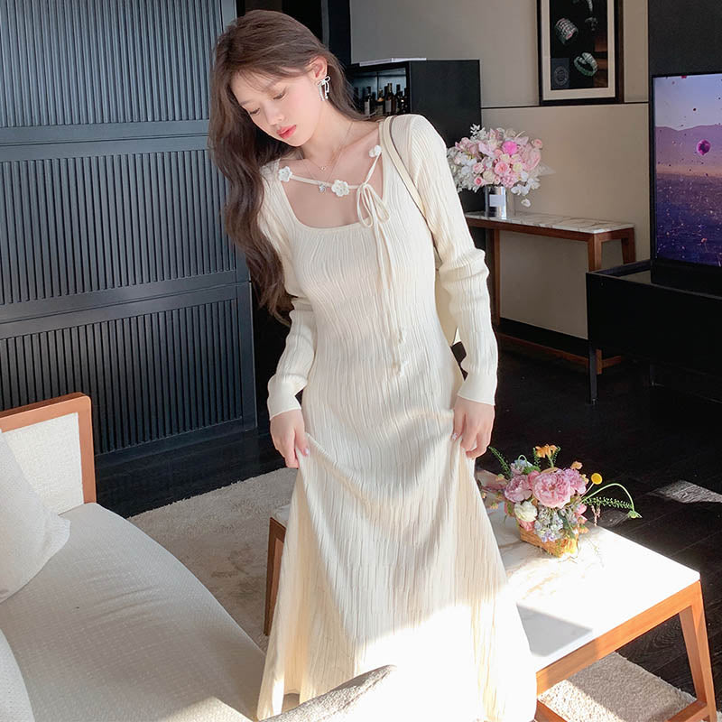 フラワーチョーカーコンビスクエアネックニットワンピース