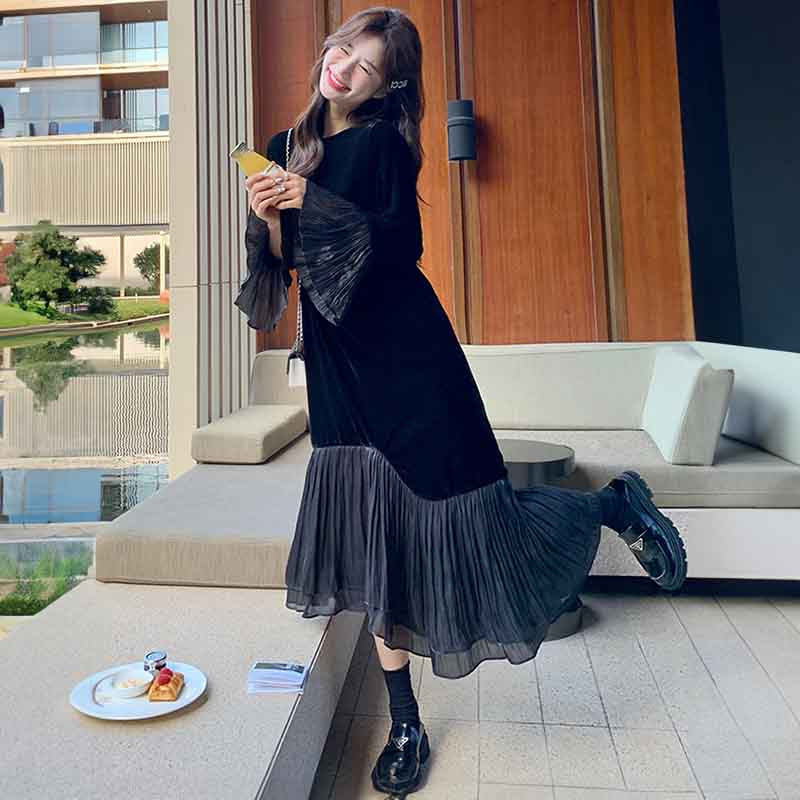 フィッシュテールブラックワンピース