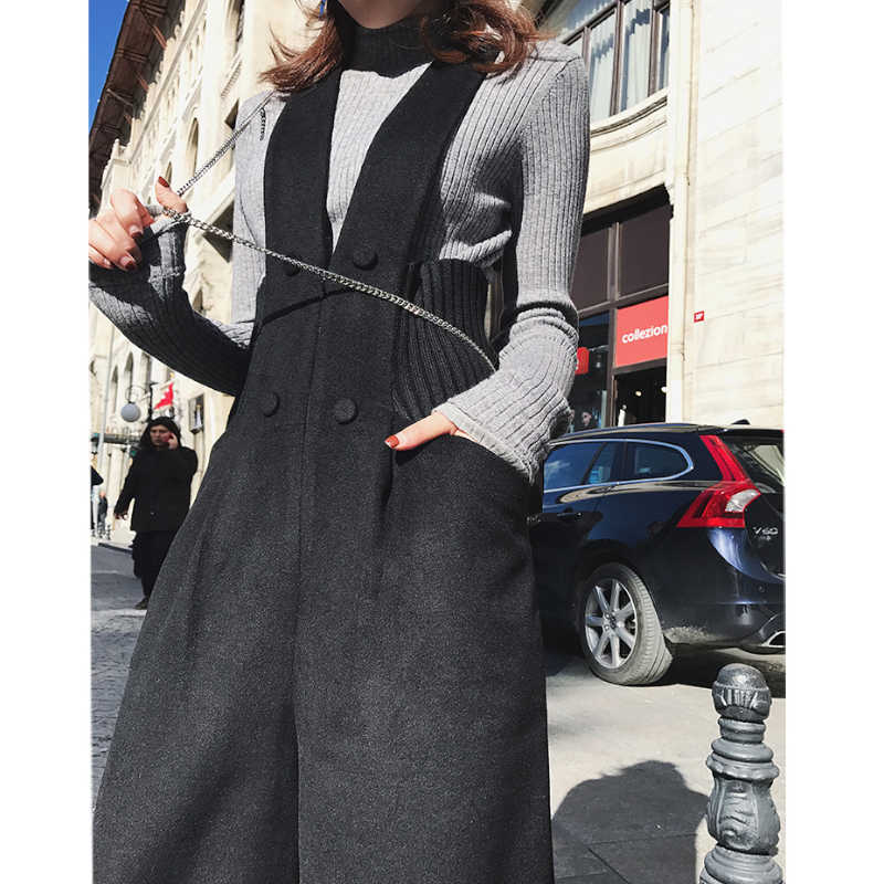 スリット入りハイネックリブニット×Vネックリブウエストサロペットパンツ(2colors)