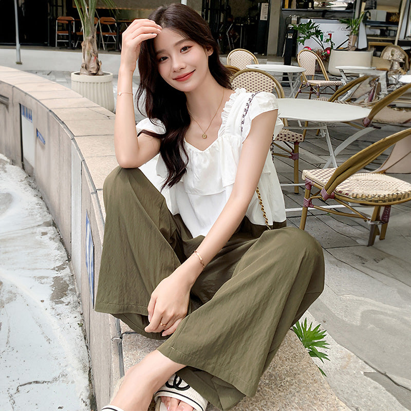 フレンチスリーブフリルトップ×ワイドパンツ