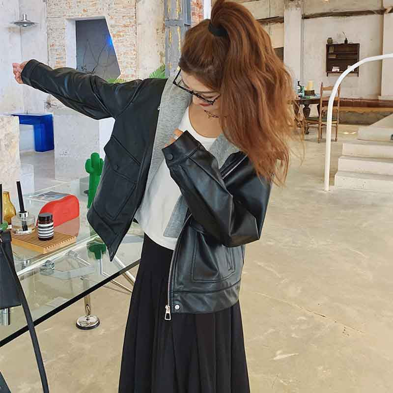 スウェットフード付きレザージャケット