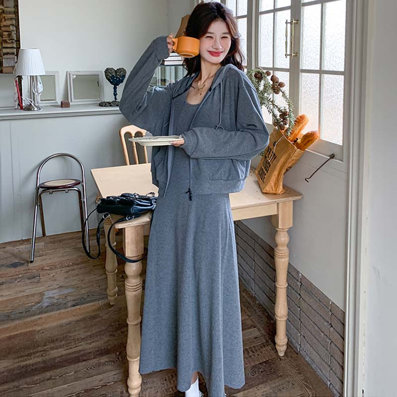 チャコールジップアップフーディー×マーメイドキャミワンピ ツーピース