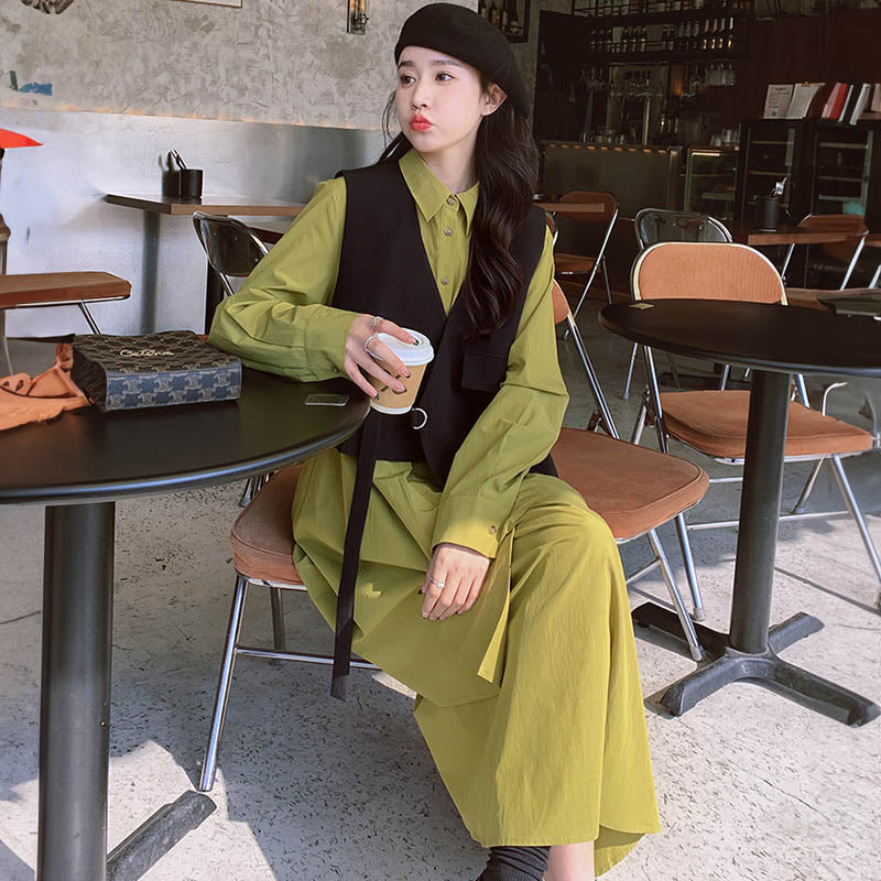 サイドベルトベスト×アシンメトリーフレアワンピース