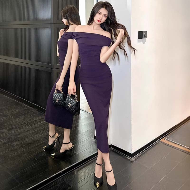 オフショルダータイトワンピース