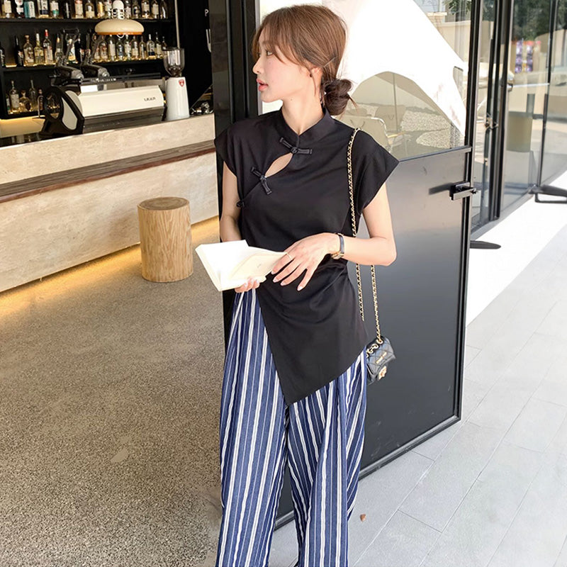 フロントオープントップス×ストライプワイドパンツ