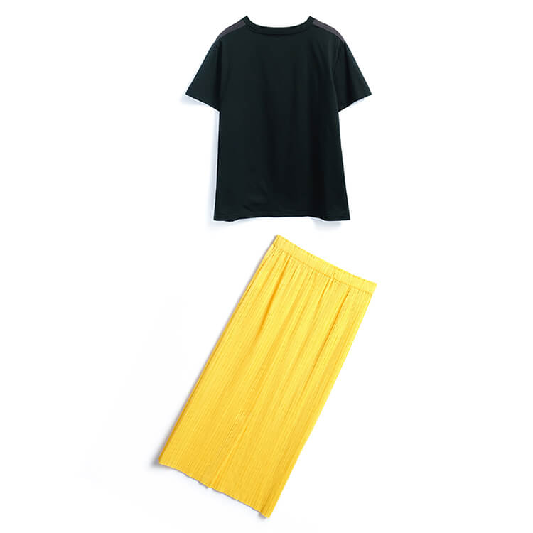 ホースプリントTシャツ×プリーツイエローナロースカート【上下別売り可】