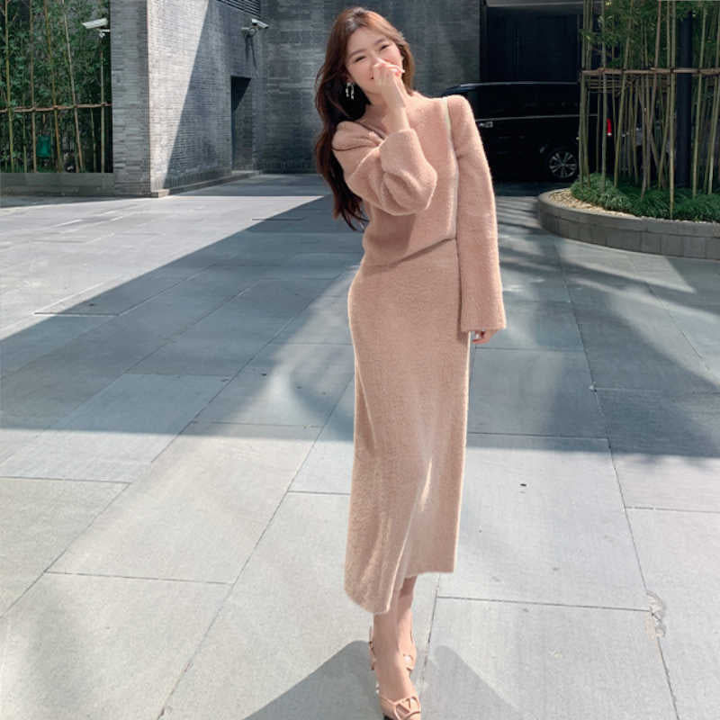 クロップドマシュマロニット×ナローニットスカート