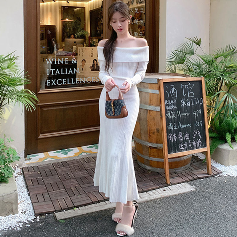 オフショルダーニットワンピース