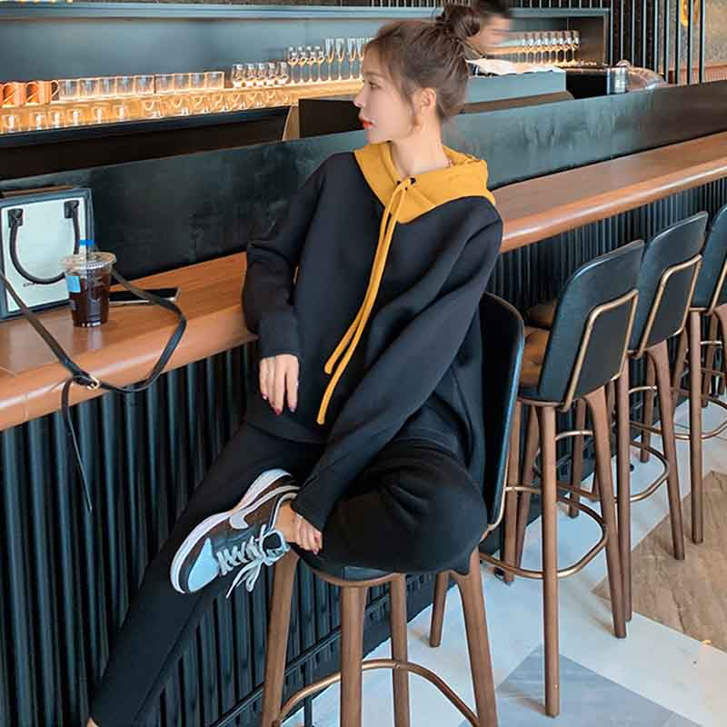 バイカラースウェットセットアップ