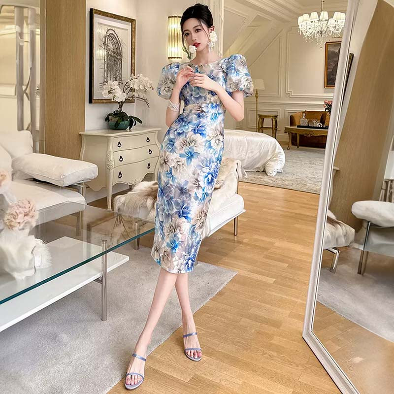 パフスリーブ花柄ミディ丈ワンピース