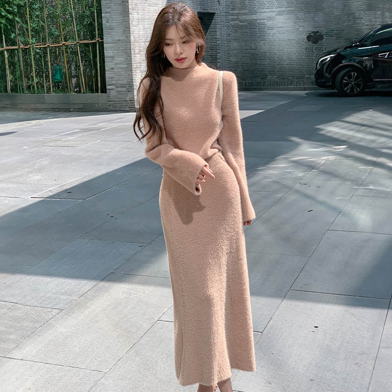 クロップドマシュマロニット×ナローニットスカート