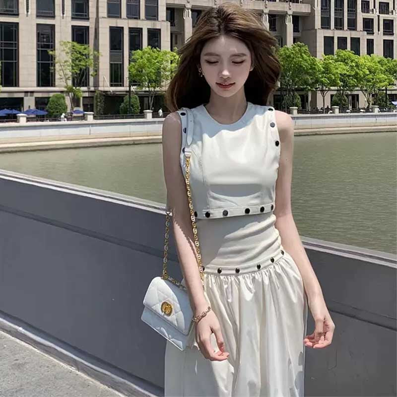 ボタン付きタンクトップ×ロングスカートツーピース