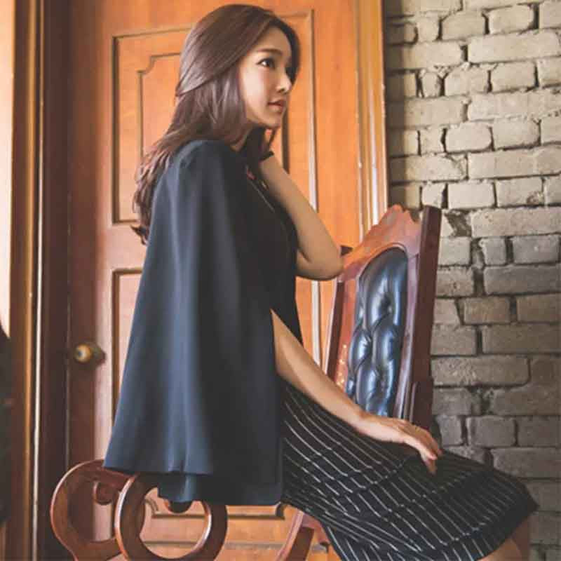 スリットジャケット×ノースリーブタイトワンピース