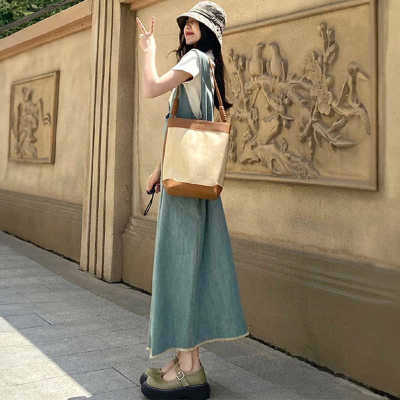 サイドタックデニムサロペットスカート