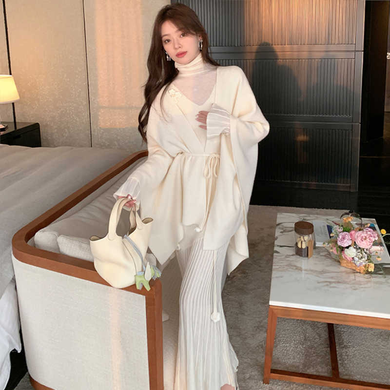 ウエストリボン付きポンチョニットカーディガン