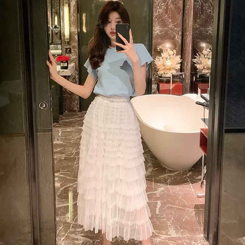 ラウンドネックニット×パールベルト付きチュールティアードスカート(2colors)