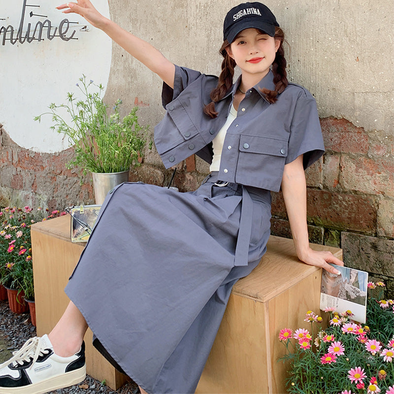 アウトポケットオーバークロップドシャツ×フロントボタンフレアスカート