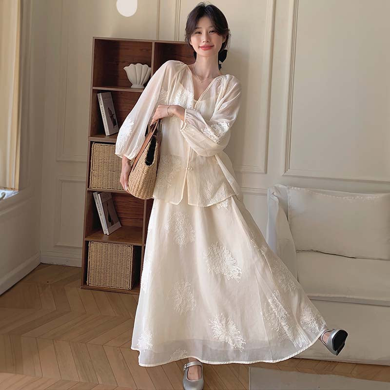 フラワー刺繍シフォンセットアップ