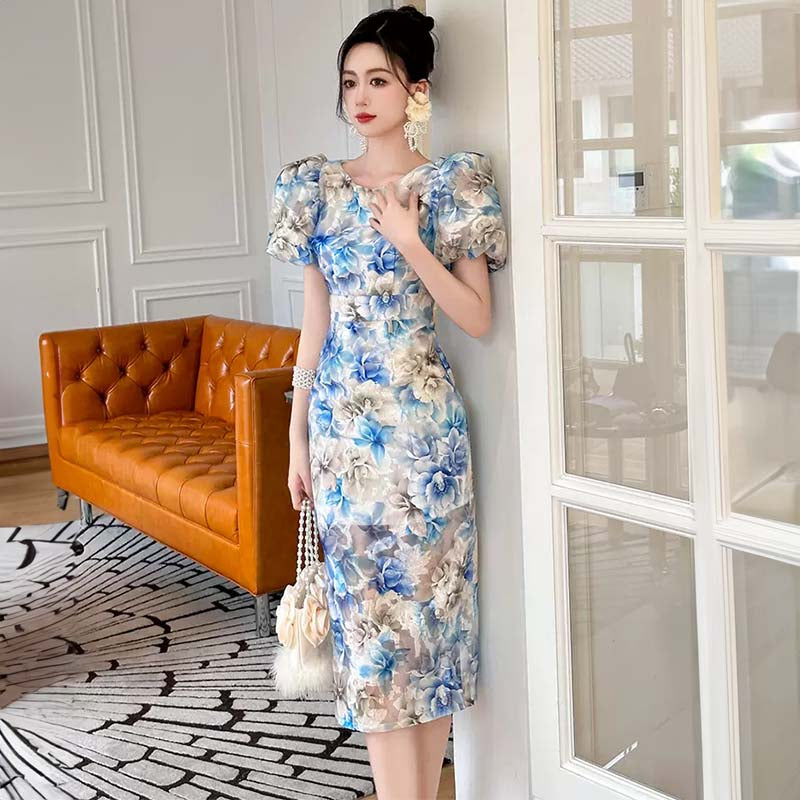 パフスリーブ花柄ミディ丈ワンピース