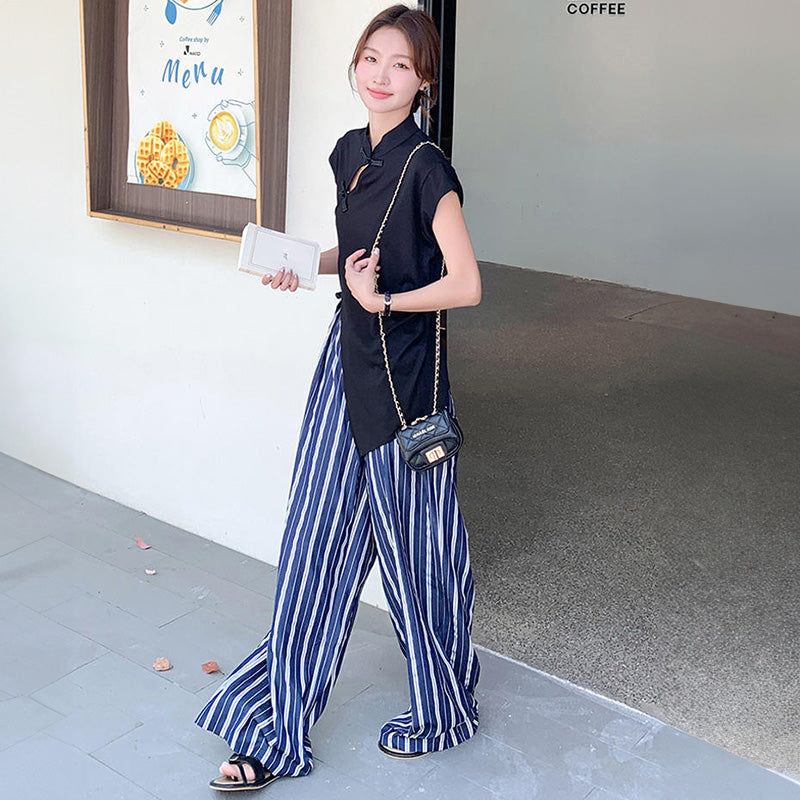 フロントオープントップス×ストライプワイドパンツ