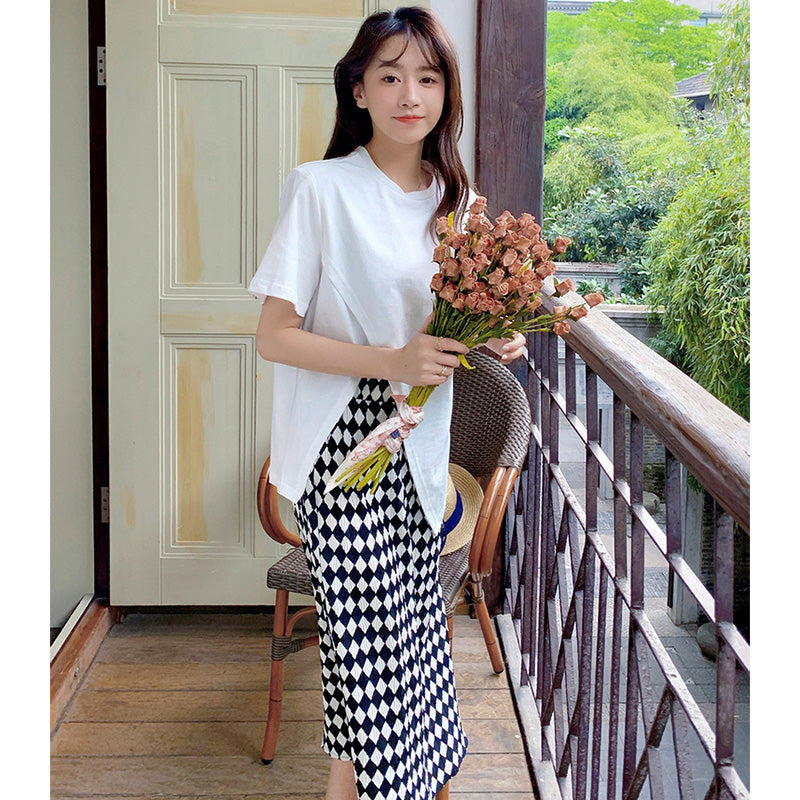 スリットロングTシャツ×ダイヤ柄ナロースカート(2colors)