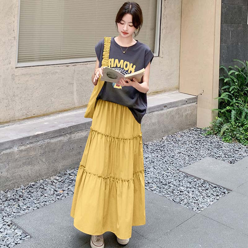 プリントTシャツ×ティアードスカート