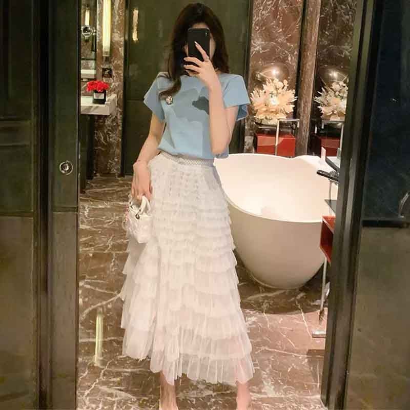 ラウンドネックニット×パールベルト付きチュールティアードスカート(2colors)