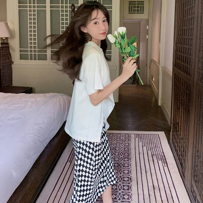 スリットロングTシャツ×ダイヤ柄ナロースカート(2colors)
