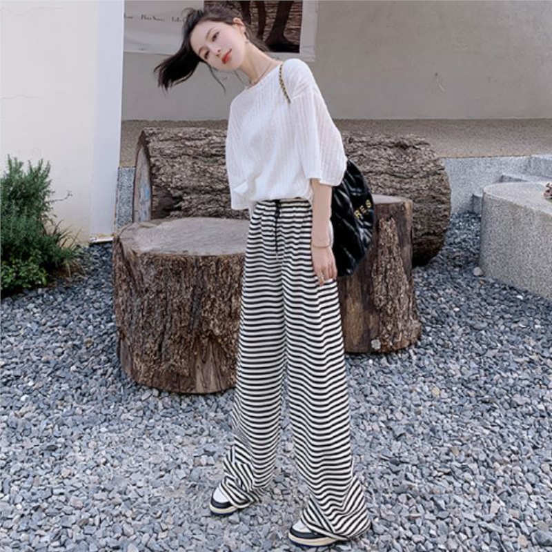 リブオーバードルマンプルオーバー×ボーダースウェットパンツ