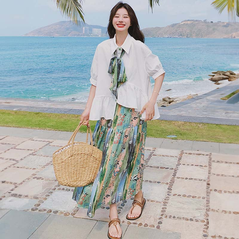 裾フレアブラウス×ボタニカルロングスカート