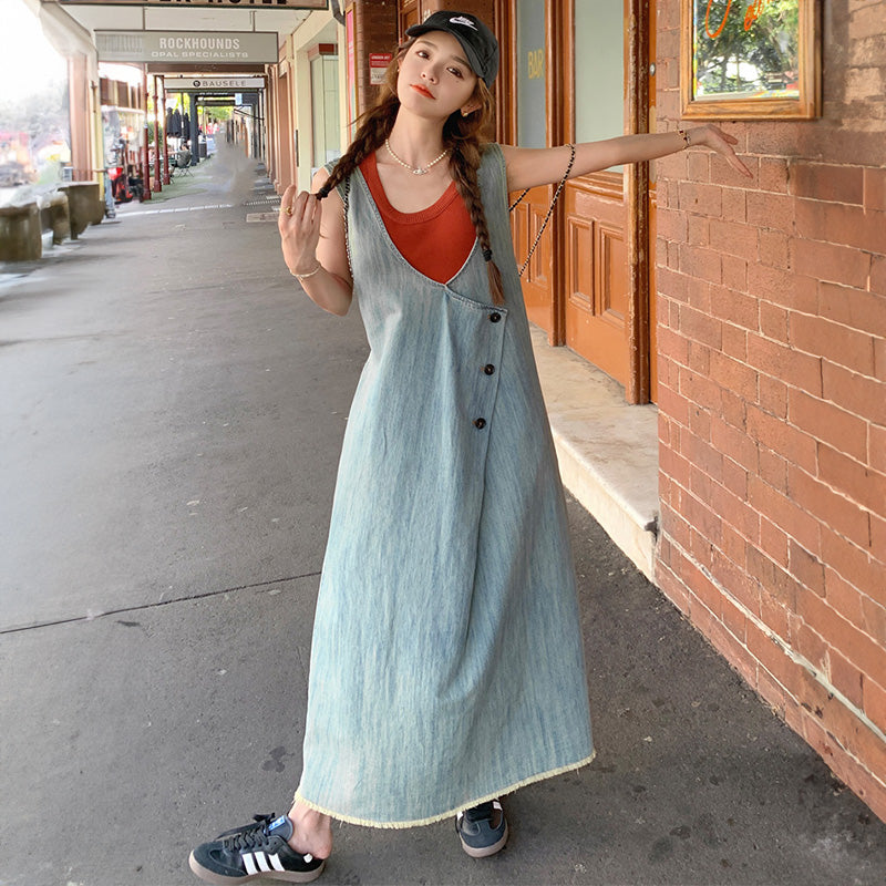 サイドタックデニムサロペットスカート