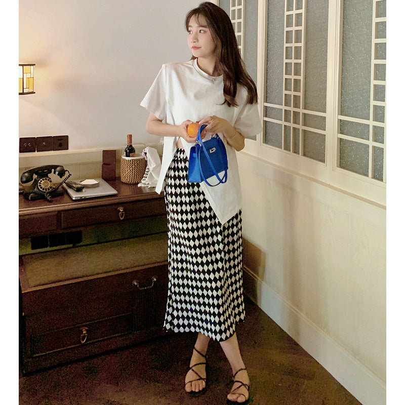 スリットロングTシャツ×ダイヤ柄ナロースカート(2colors)