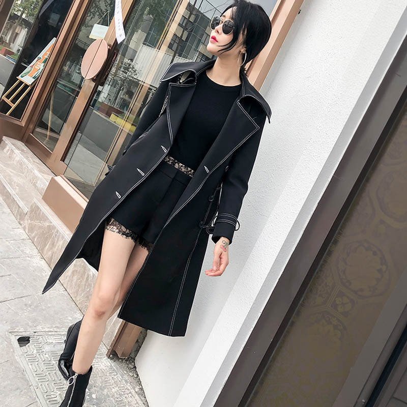 アウトラインステッチヨークトレンチコート