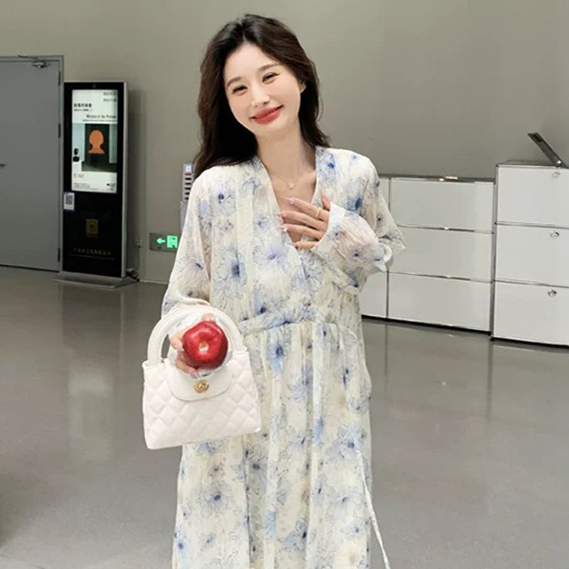 Vネックフラワープリントワンピース