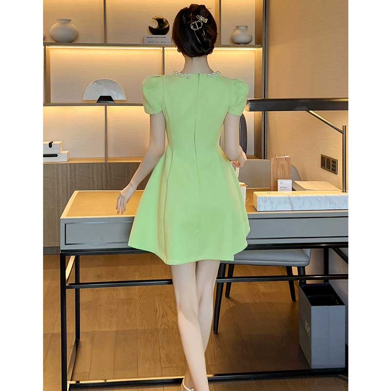 パールアクセントワンピース