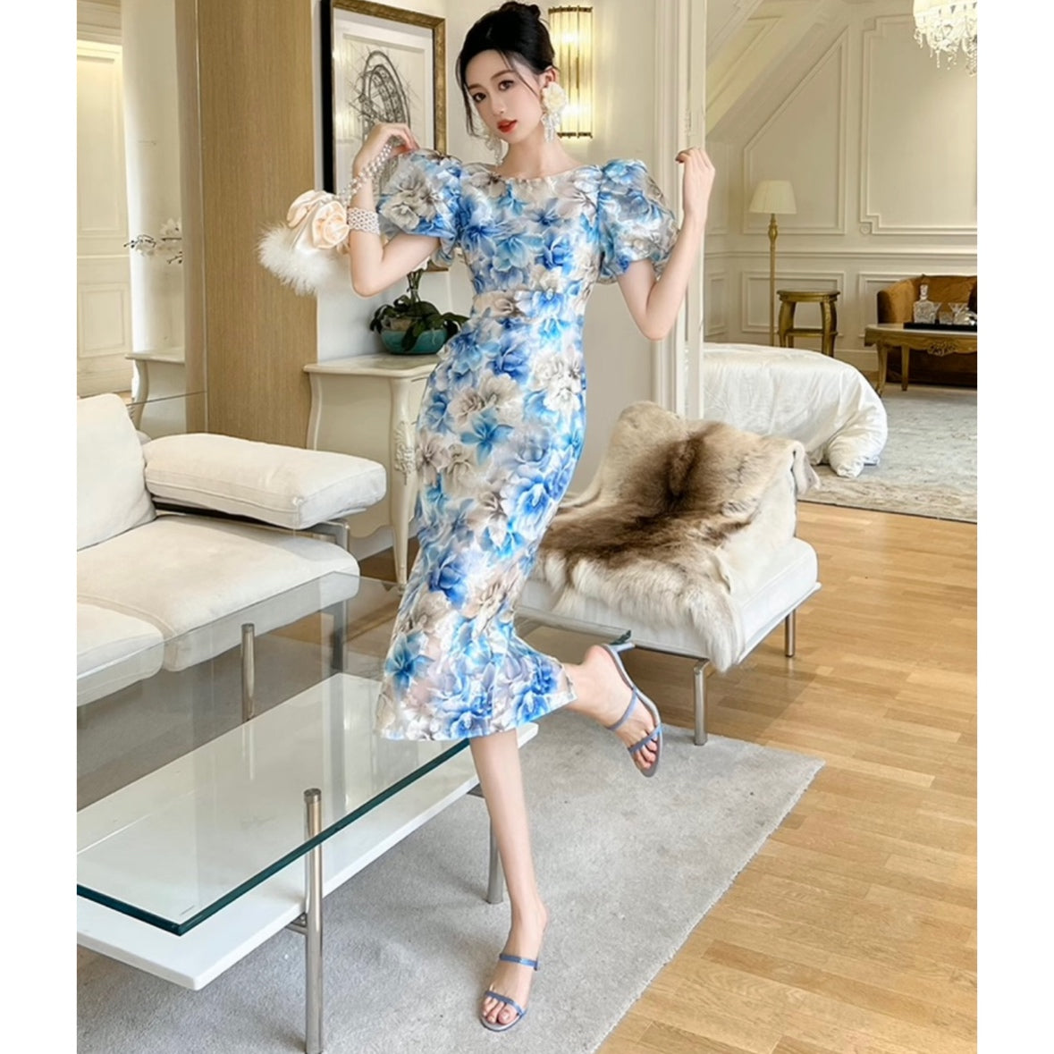 パフスリーブ花柄ミディ丈ワンピース